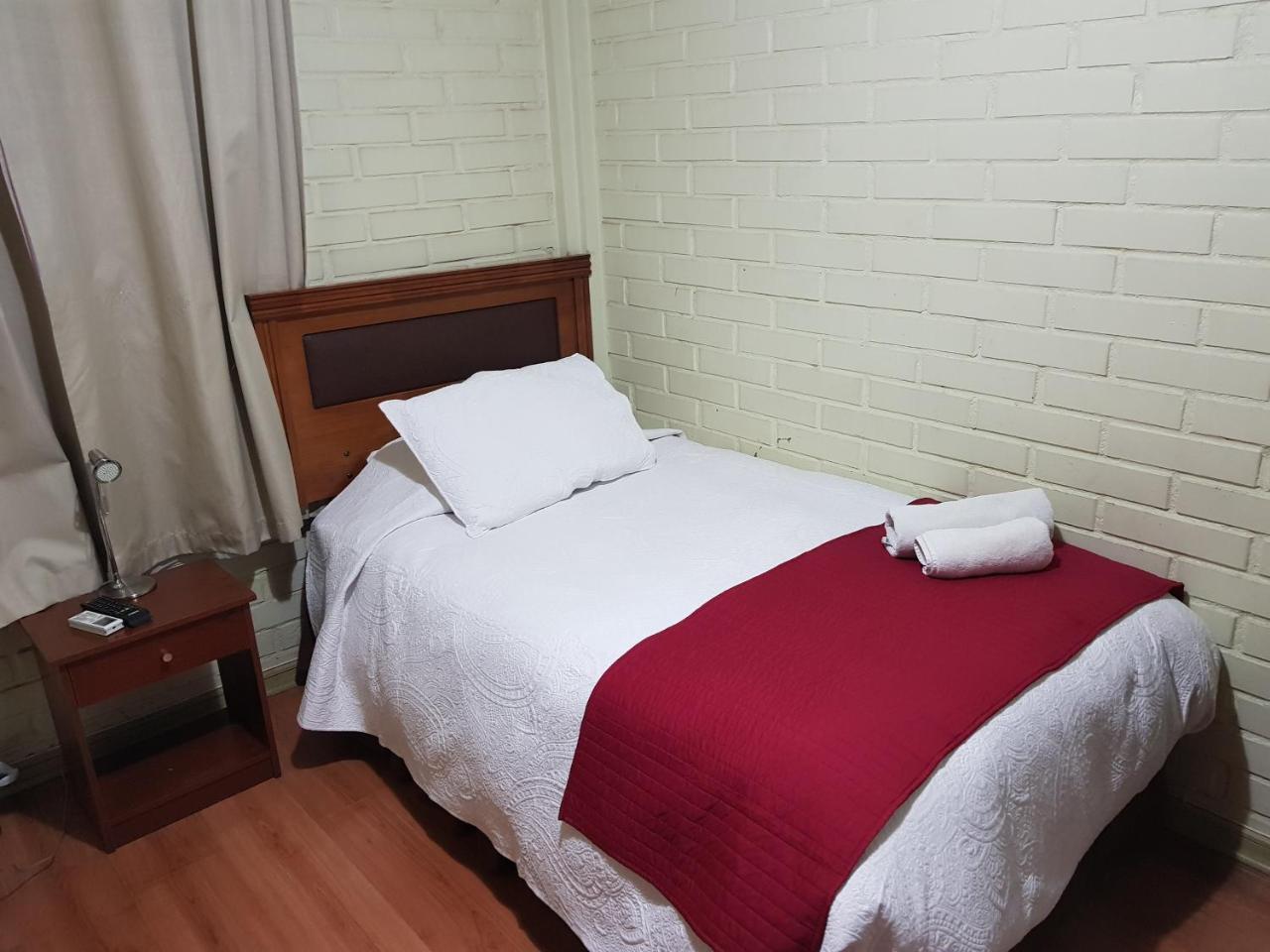 Hotel Almenas Santiago Dış mekan fotoğraf